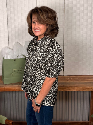 Entro Black Cheetah Short Sleeve top
