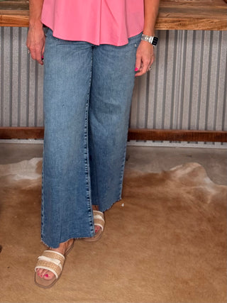 Kut from the Kloth Meg HR Wide Leg Raw Hem Jeans