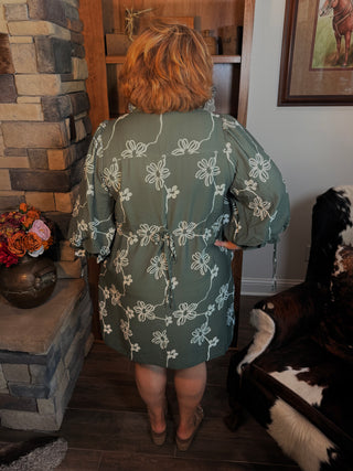 Entro  Fall in Love with Green Dress
