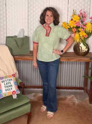 Voy Garden Whisper Floral Top