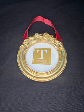 Ornament Style Picture Frame