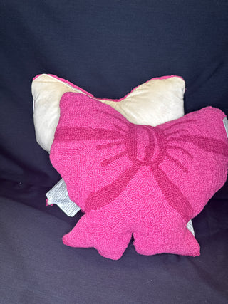Latch Hook Pink Bow Pillows