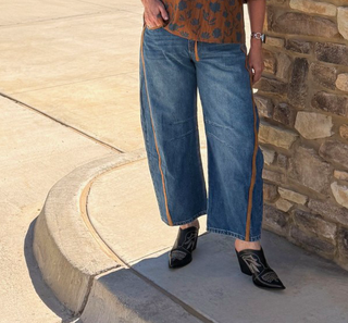 Peach Love Suede Binding Barrel Jeans