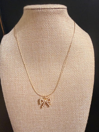 Dawn Faux Pearl Studded Bow Necklace