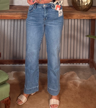 Risen High Rise Straight Jeans