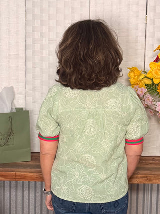 Voy Garden Whisper Floral Top