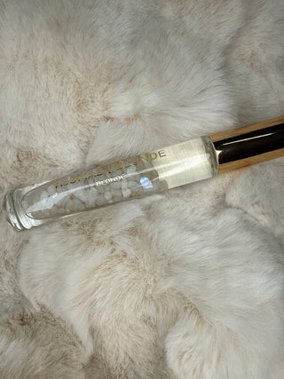Thomas Blonde Roller Grab and Go Perfume Stick - Blonde