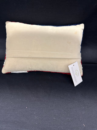 Latch Hook USA Flag Pillow