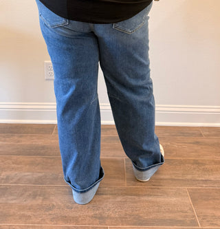 Risen Slouchy Crop Barrel Cuffed Hem Jean