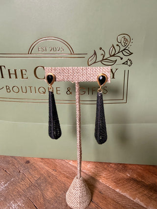 WW Dewdrop Raffia Black Earrings