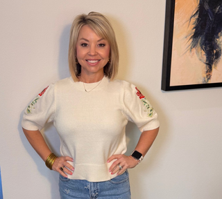 Entro Ivory Bloom Short Sleeve Sweater