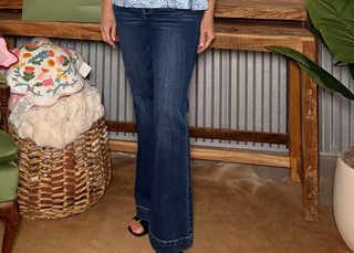 Judy Blue HW Peite Trouser Flare