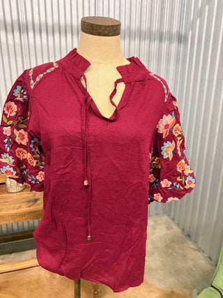 Umgee Embroidered Puff Sleeve Top